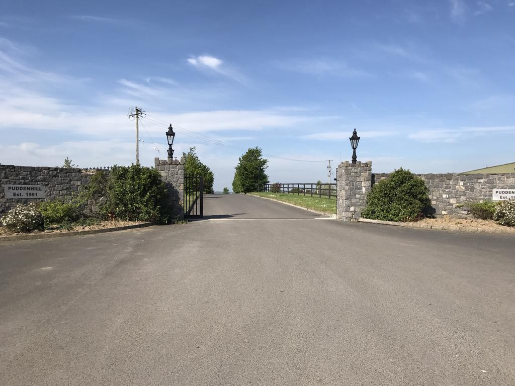 Tara View Apartments Garristown Bagian luar foto